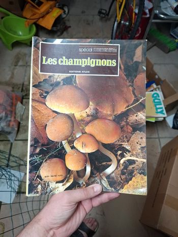 Les champignons Édition Atlas spécial grande encyclopédie Atlas de la médecine