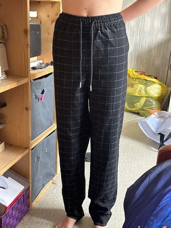 Pantalon à carreaux taille 36 marque bizzbee