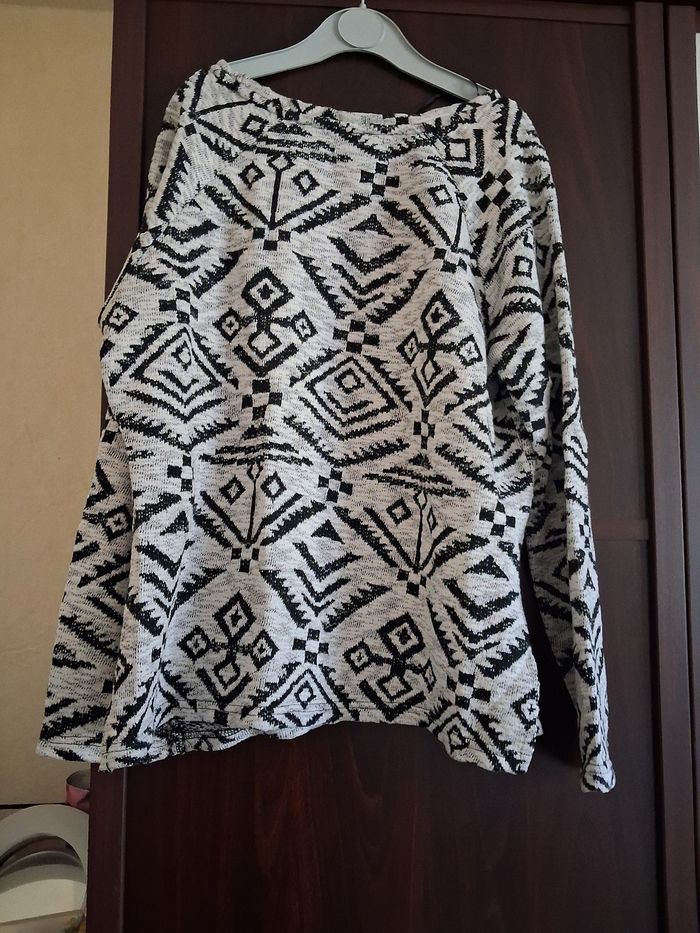 Pull gris et noir taille 38 - photo numéro 3