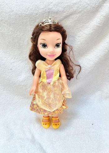 Poupée Disney belle