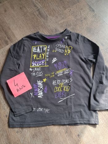 Tshirt manches longues 4 ans