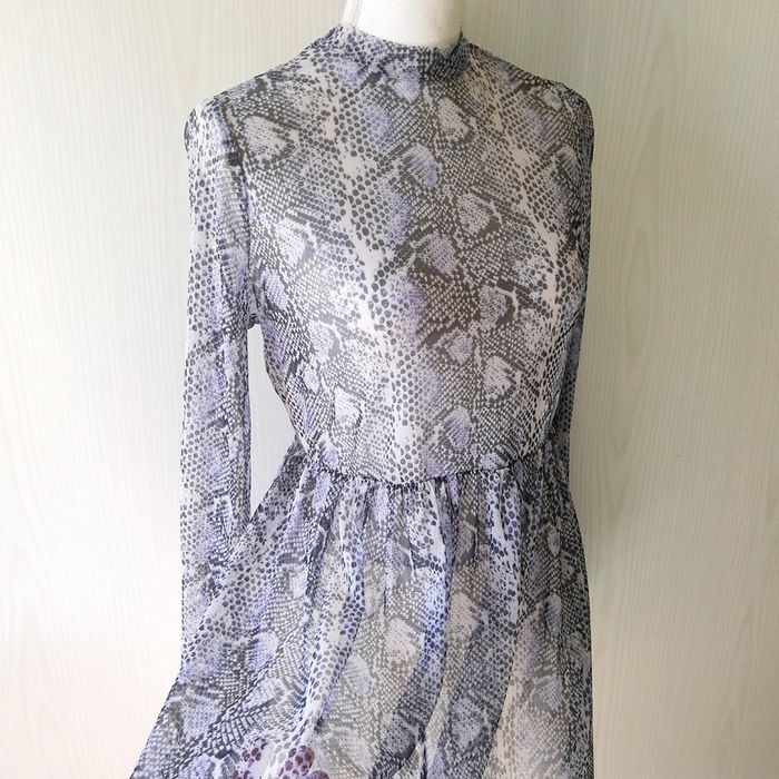 Robe en voile imprimée chic bleu taille XL comme neuve - photo numéro 4