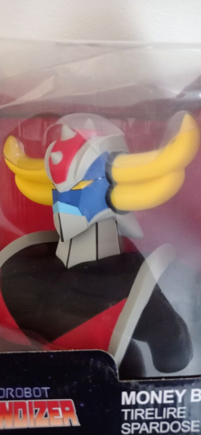 😍idéal Cadeau buste tirelire Goldorak neuf en boite - photo numéro 9