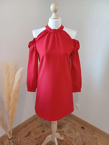 Robe rouge à épaules dénudées Boohoo taille S 36
