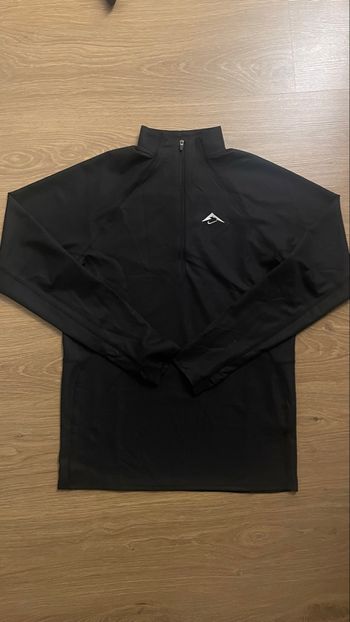 Haut nike trail demi zip running