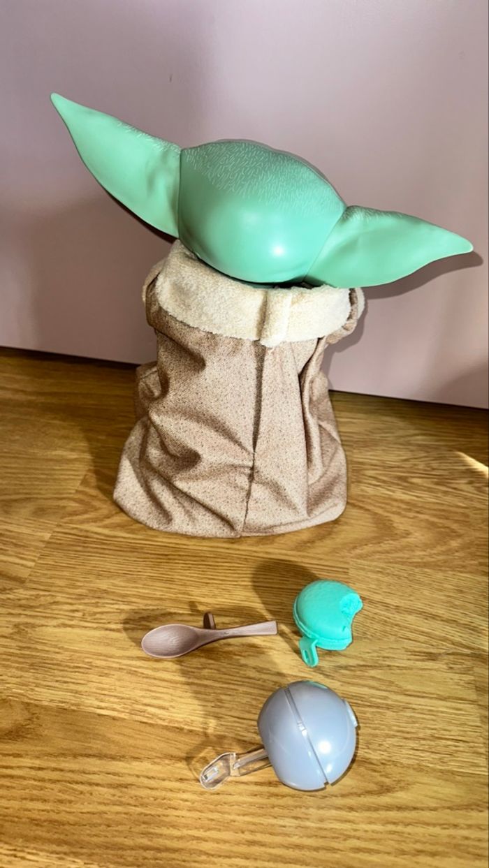 Jouet interactif Baby Yoda - neuf avec ses accessoires - Star Wars - photo numéro 4