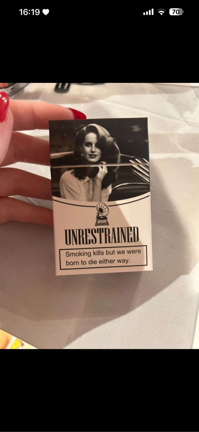 Rouge à lèvres Lana Del Rey - Lakerain - Neuf avec étiquette - Jamais utilisé