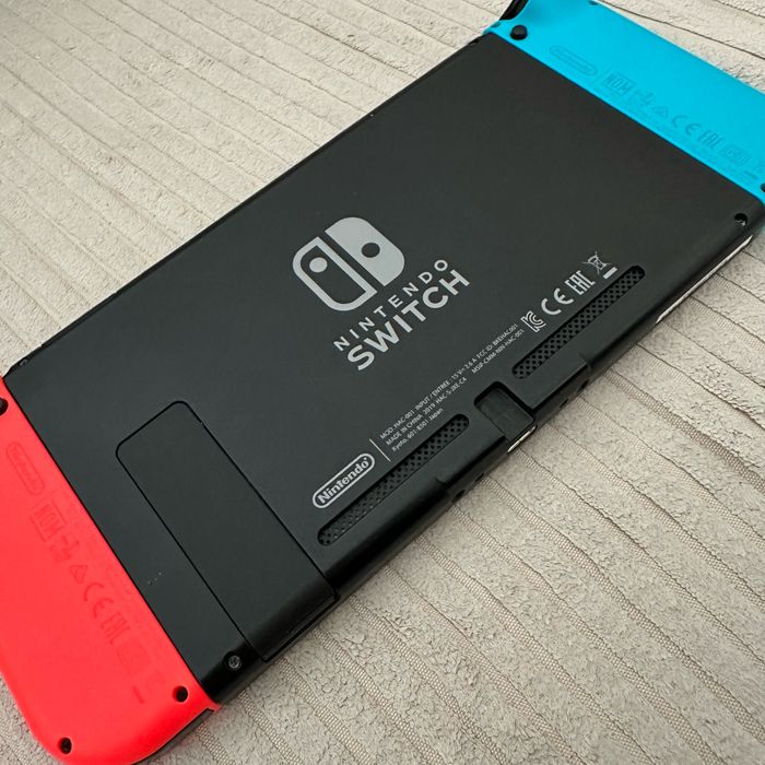 Switch + accessoires - photo numéro 6