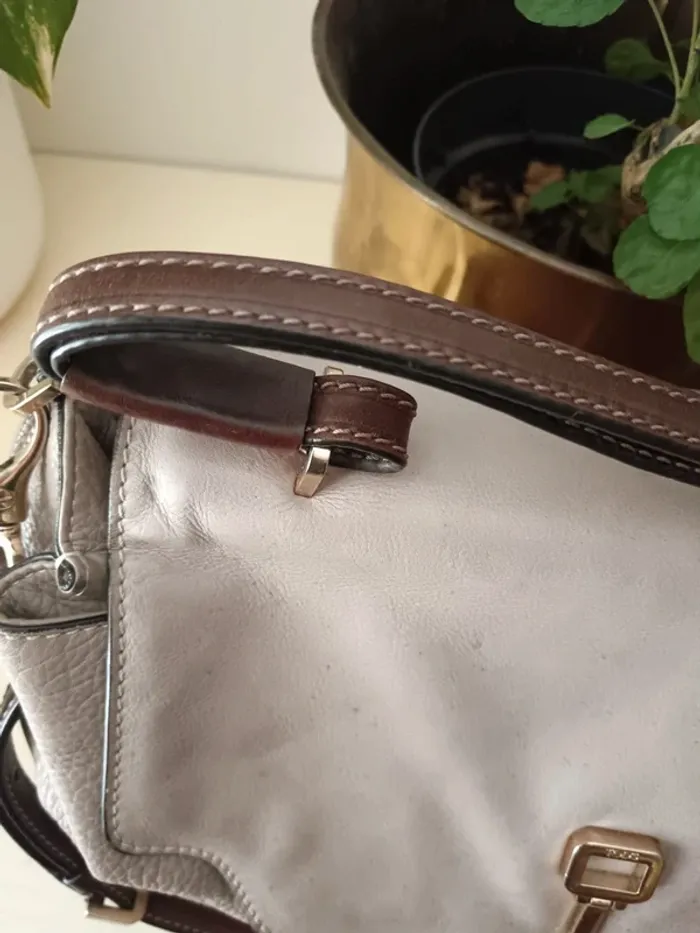 Sac à main Tod's cuir taupe - photo numéro 4