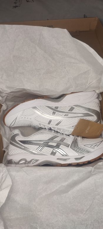 Asics A.P.C x Gel Kayano 14