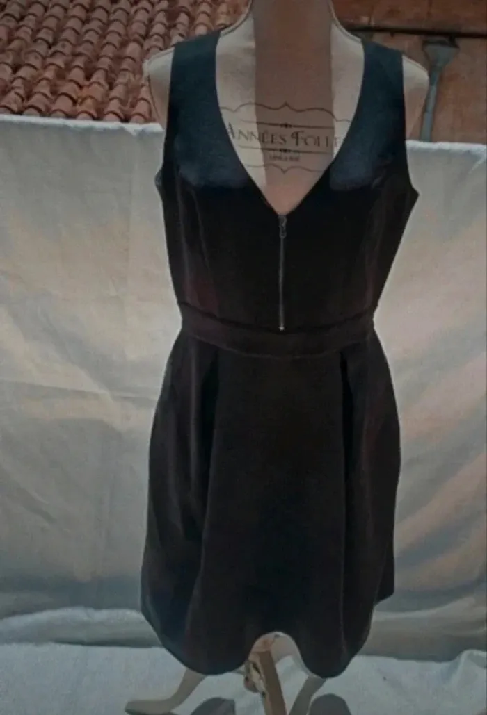 Robe Zapa neuve noire taille XL (42)