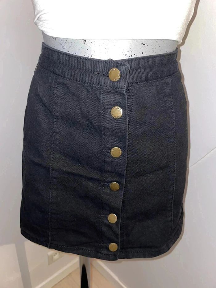 Magnifique jupe noir - photo numéro 2