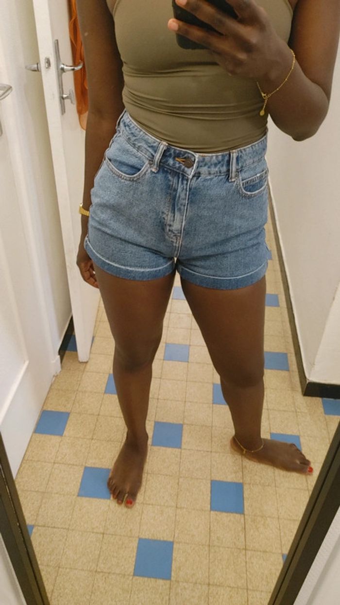 Mini short en jean bleu taille haute - photo numéro 5