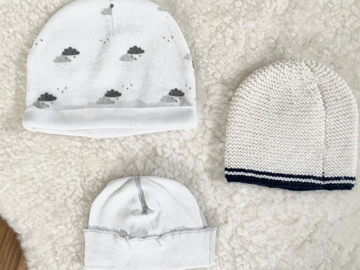 Lot de 3 bonnets de naissance - photo numéro 2