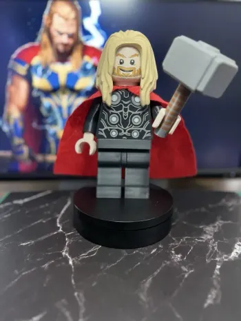 Figurine Thor style LEGO imprimée en 3D