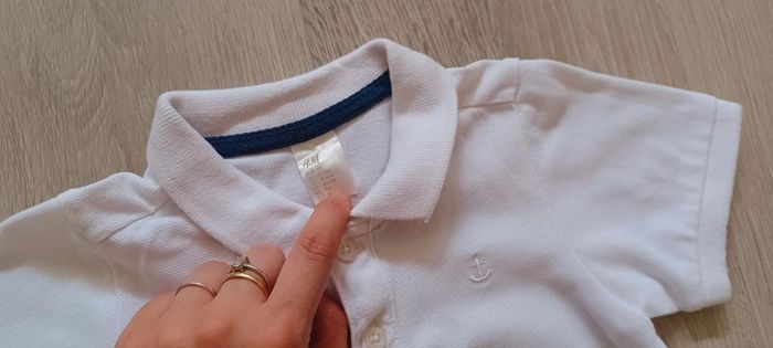 Polo blanc manches courtes bébé garçon H&M taille 9-12 mois - photo numéro 4
