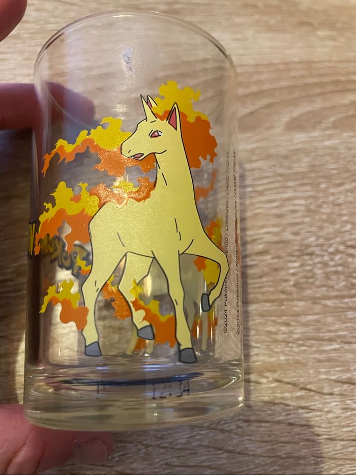 Verre Pokémon - photo numéro 2