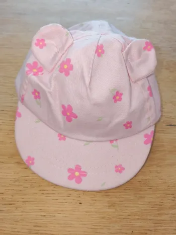 Casquette fille excellent état 9 12 mois