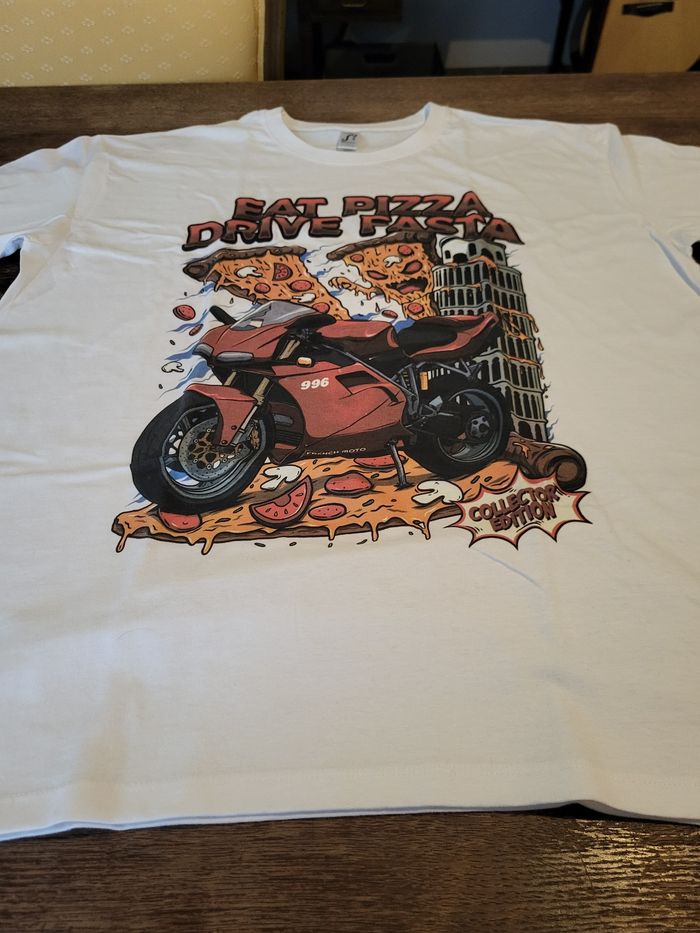 Serie limitée  Rare T-shirt à l effigie de la DUCATI 996 - photo numéro 5