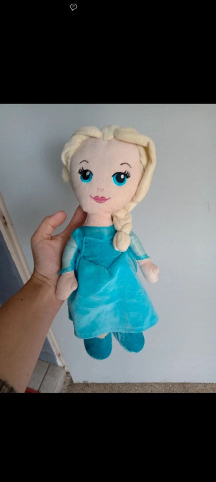 Peluche elsa reines des neiges