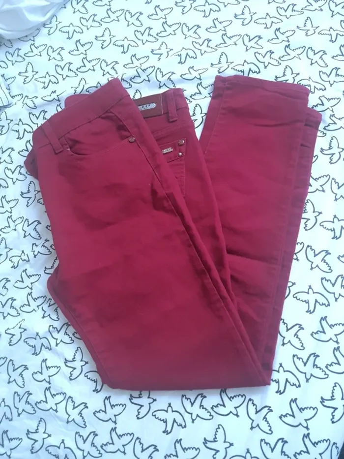 Jean rouge cerise 44