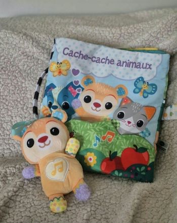Livre en tissu et son ourson interactif