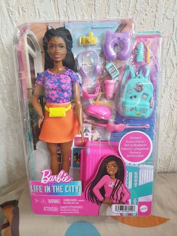 BARBIE VOYAGE ET ACCESSOIRES