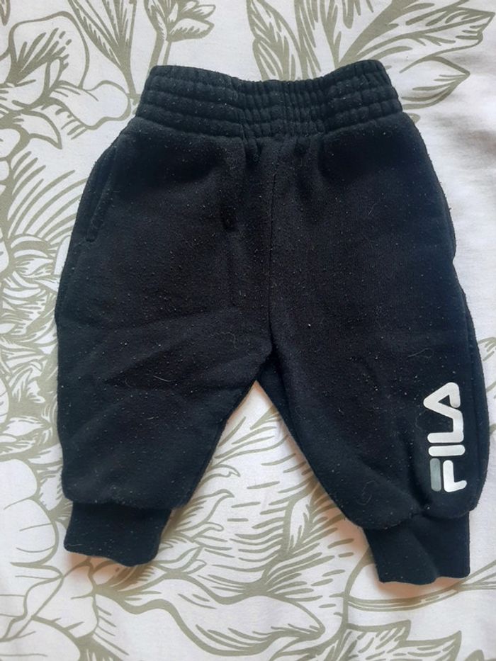 Jogging Fila 6/9mois
