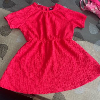 Robe rose