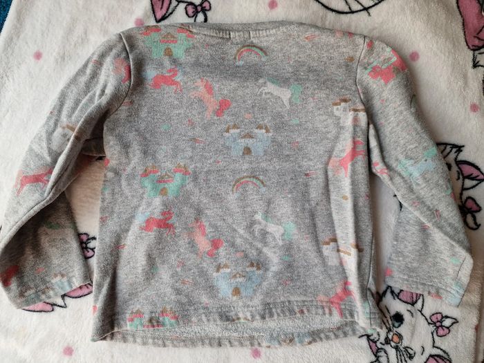 Sweat pull licorne gris kiabi - photo numéro 5