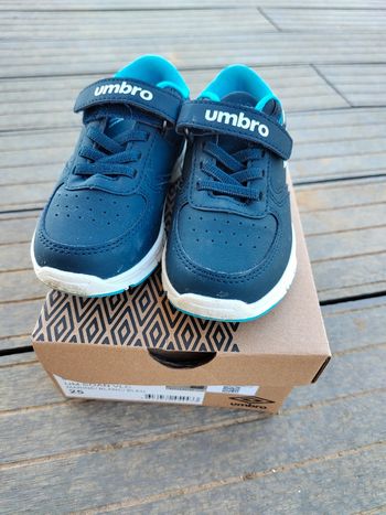 Baskets à scratchs Umbro P.25