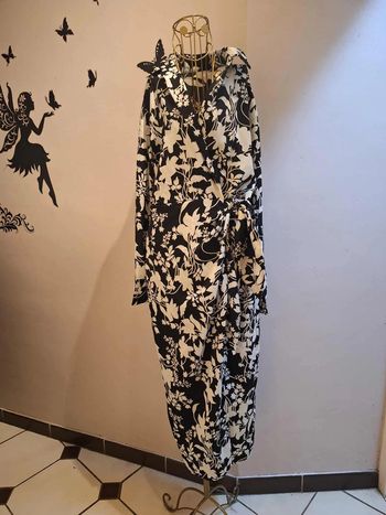 Robe portefeuille fleurie