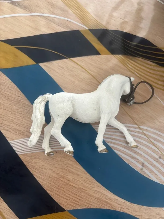 Cheval blanc schleich - photo numéro 2
