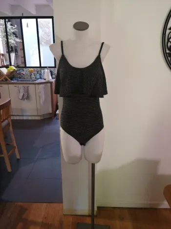 Body à bretelle neuf avec étiquette Taille S