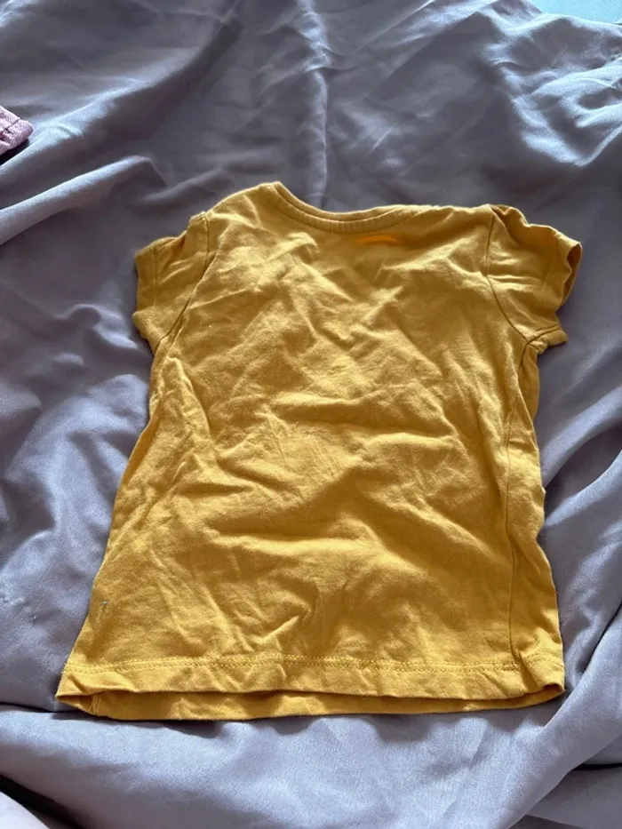 T-shirt primark bébé fille 3/6 mois - photo numéro 2