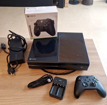 Console Microsoft Xbox One Xbox One 500Go Noire Manette Carbon Black