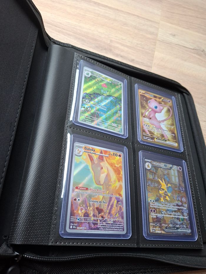 Classeur zip de rangement pour 128 cartes sous toploaders Pokémon de qualité premium en bleu foncé - photo numéro 3