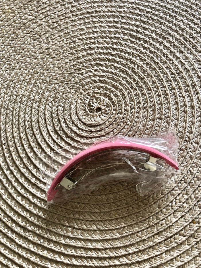 Pince à cheveux neuve - photo numéro 2