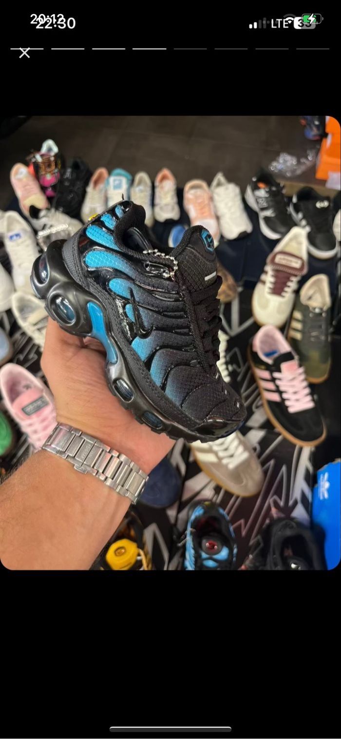 Nike tn noir bleu 27