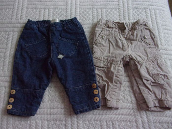 lot de 2 pantalons taille 3 mois