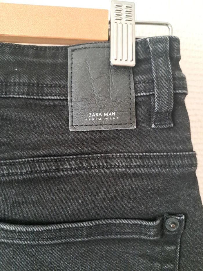 Jean noir extensible zara T 38 - photo numéro 5