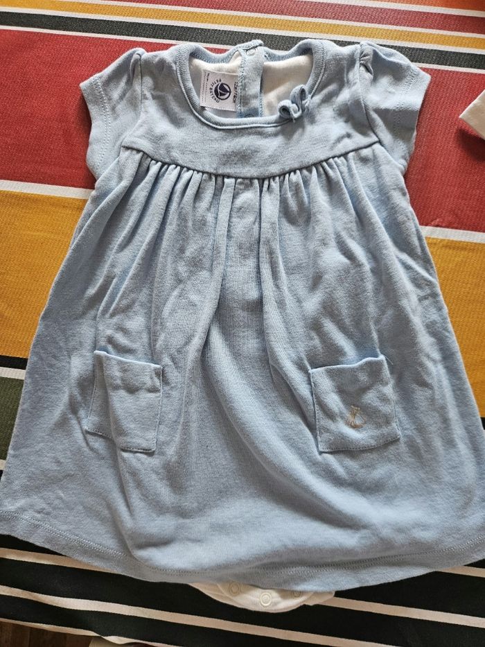 Robe avec body intérieur taille 12 mois