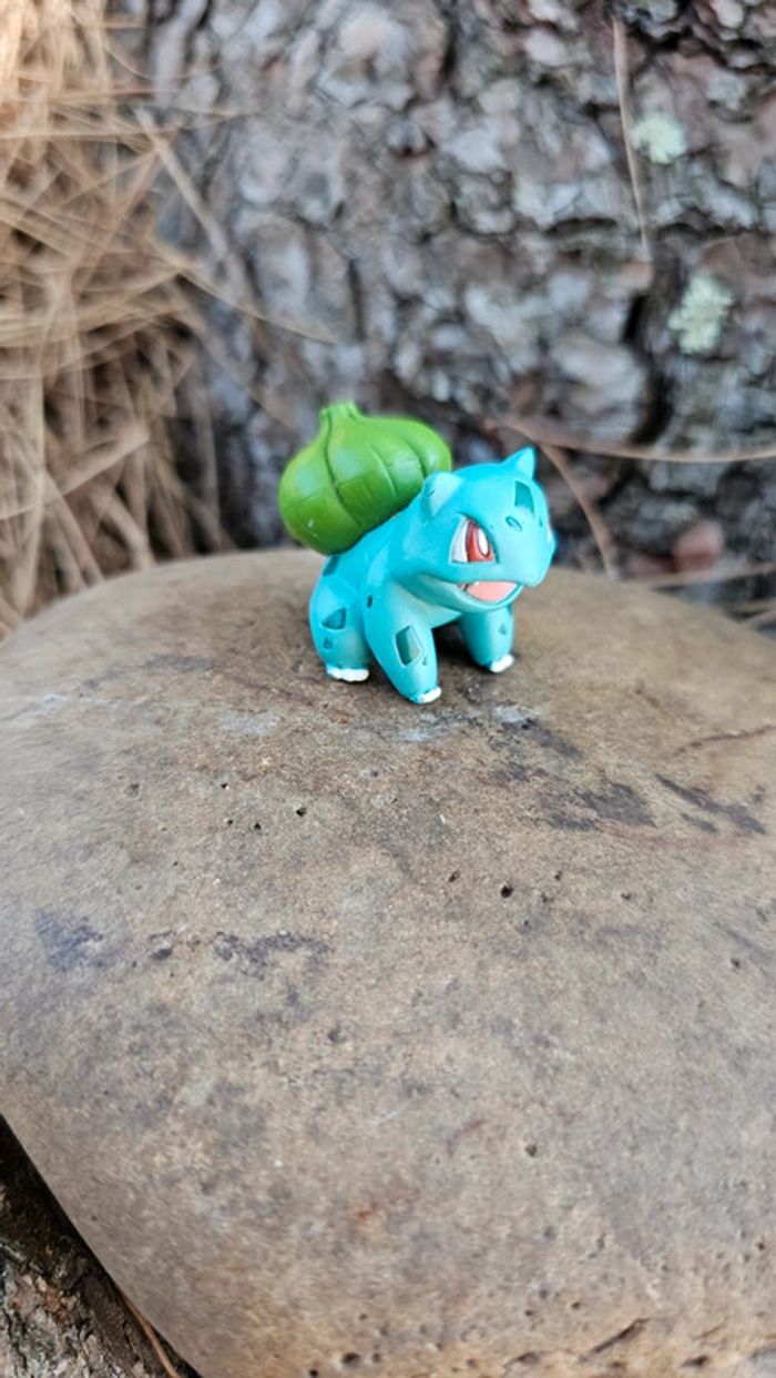 Super figurine Pokemon Nintendo tomy Bulbizarre