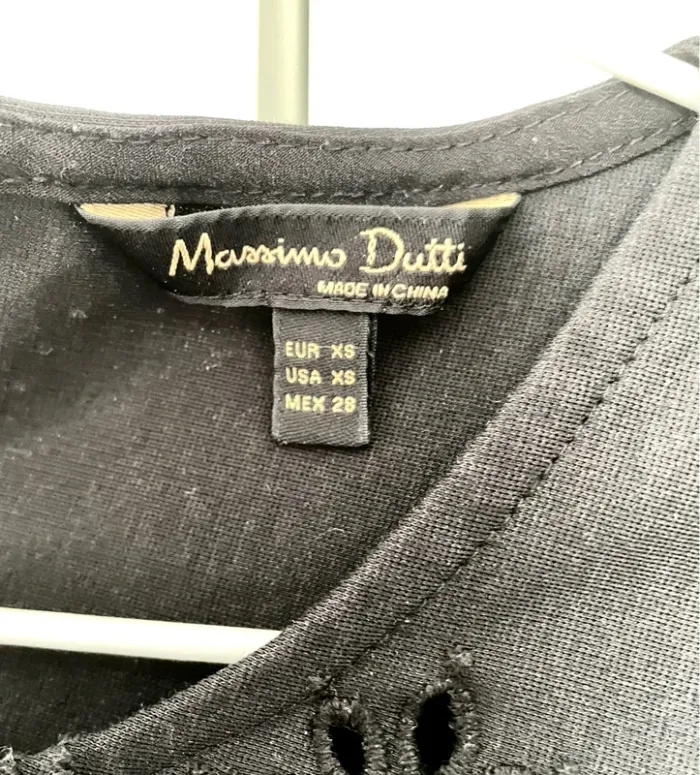 La blouses noir brodée Massimo Dutti - photo numéro 7