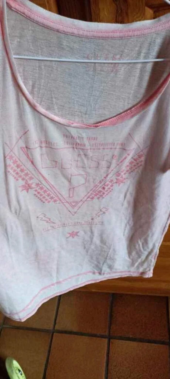 T-shirt guess - photo numéro 2