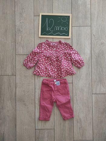 Ensemble pantalon et blouse, bordeaux. 12 mois. Neuf