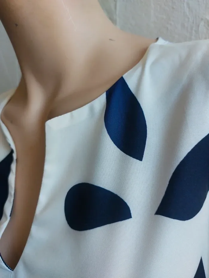 Superbe Robe Taille L - Noracora - photo numéro 3
