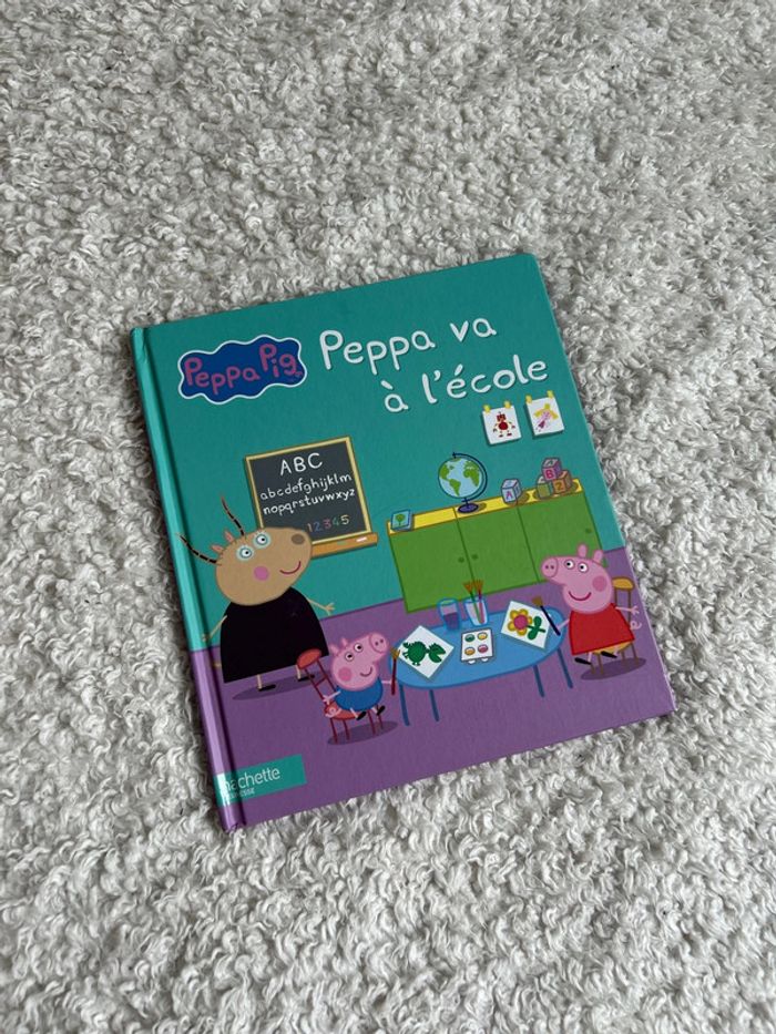 Peppa va à l’école