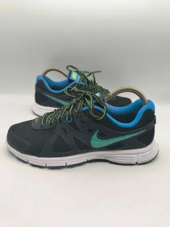 Baskets running Nike air Révolution 2 Taille 40.5