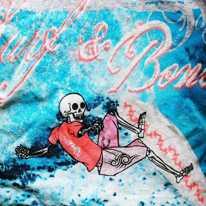 Vintage T-Shirt Surf and Bones Gris Homme Exclusive Beach Collection Halloween (Taille M) - photo numéro 2